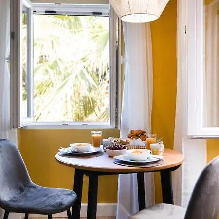 Corfu Town Twin Studios- Liston Area Apartment *